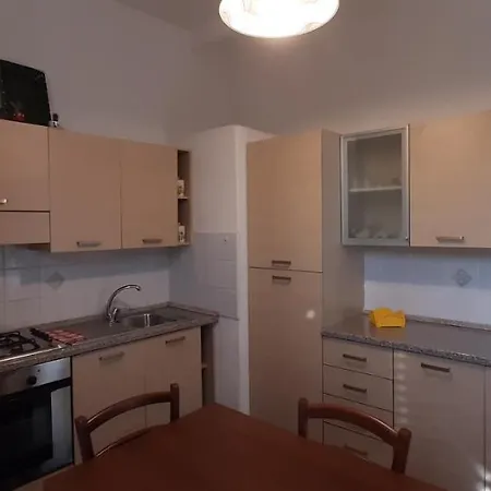 Appartamento Florensia - Comodo Bilocale A Due Passi Dal Centro *