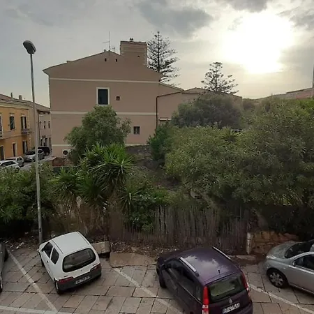 Florensia - Comodo Bilocale A Due Passi Dal Centro * La Maddalena (Sassari)